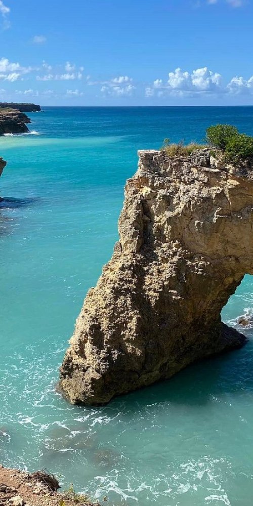 Anguilla, AI transport