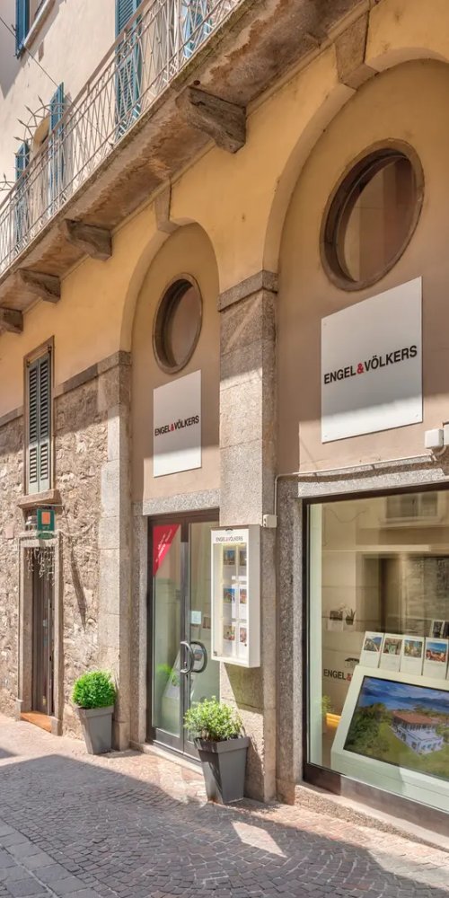 Fino Mornasco, IT transport